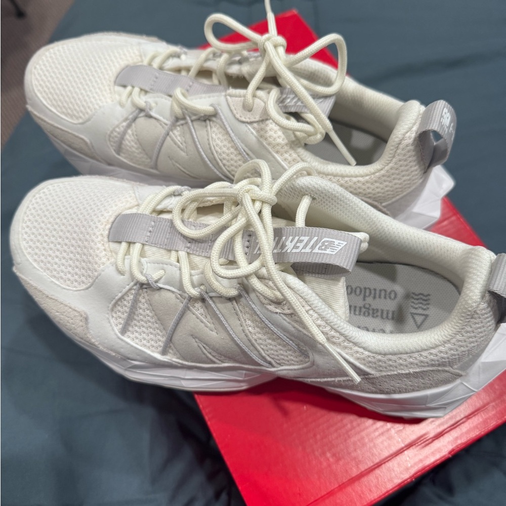 New Balance Tektrel S Sneaker - Women's - Picture 2 of 10